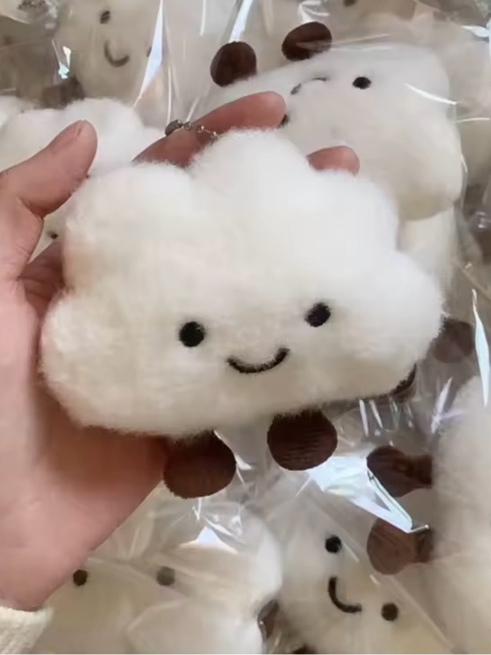 Kawaii Cloud Plush Keychain Cute Bag Charm - Picture 3 of 3
